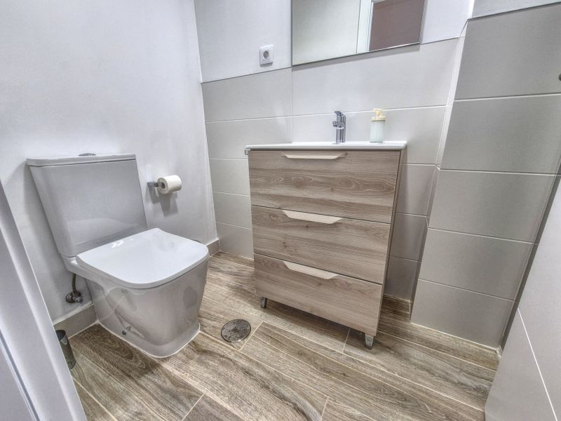 Yan Building 2B BY CanariasGetaway